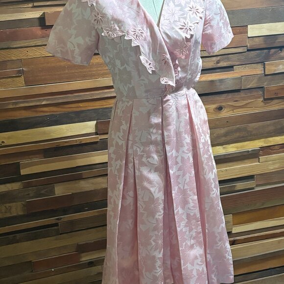 1960's Vintage Pink Dress - Picture 1 of 6